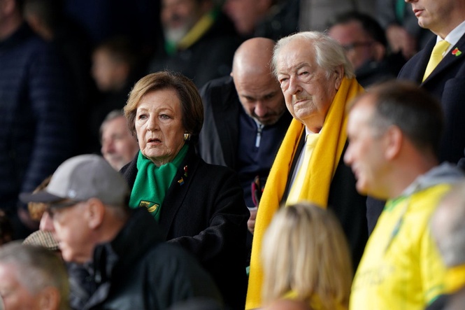 Michael Wynn Jones remembered as ‘beloved husband’ to Delia Smith