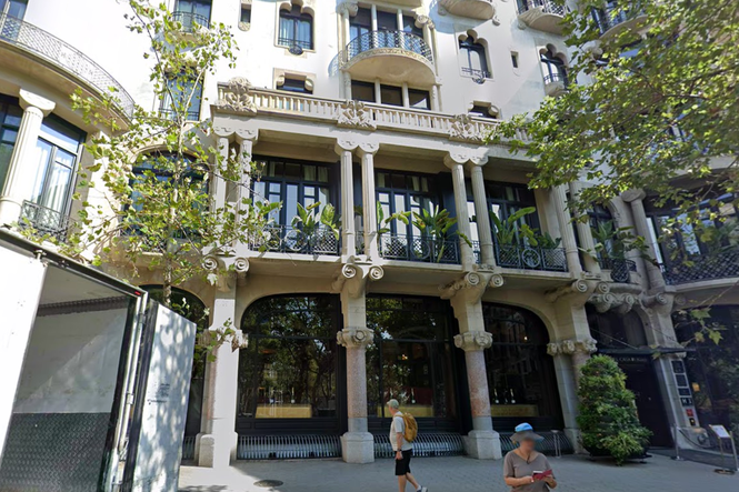 Tourist in serious condition after stabbing at luxury hotel in Spain