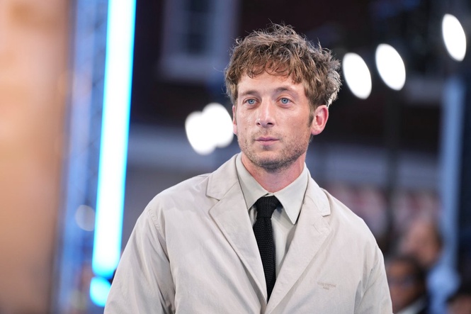 Jeremy Allen White was ‘really nervous’ to play another real person in The Social Reckoning