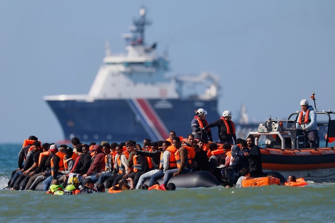 UK-France deal aimed at reducing number of migrants crossing Channel in small boats is scrapped