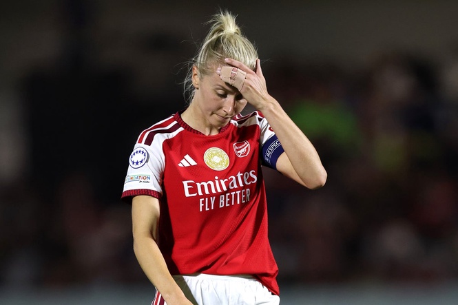 Leah Williamson concedes bizarre penalty as Arsenal gift Paris FC late equaliser