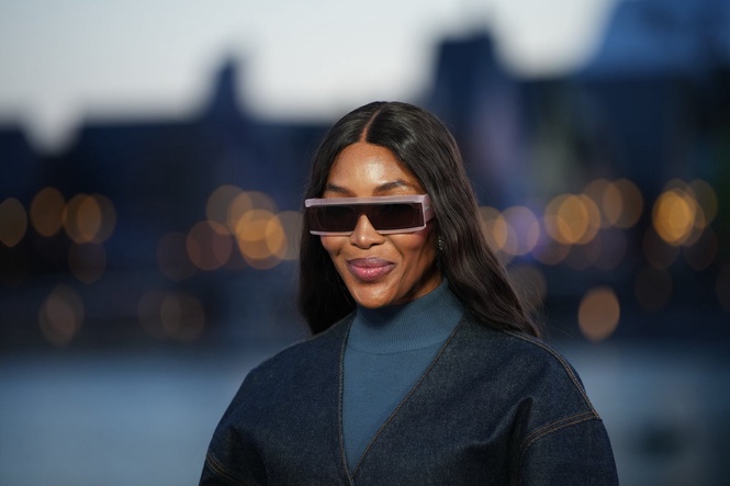Naomi Campbell's 5-year ban on serving as a charity trustee in England and Wales is overturned
