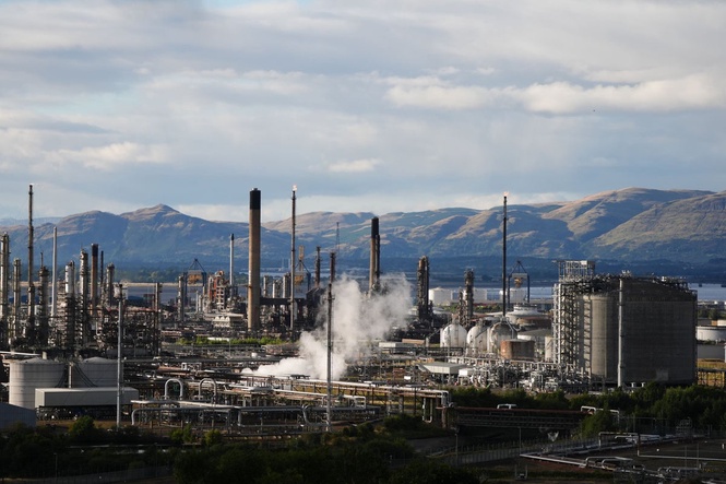 Nearly 400 workers to lose jobs in proposed Grangemouth closure