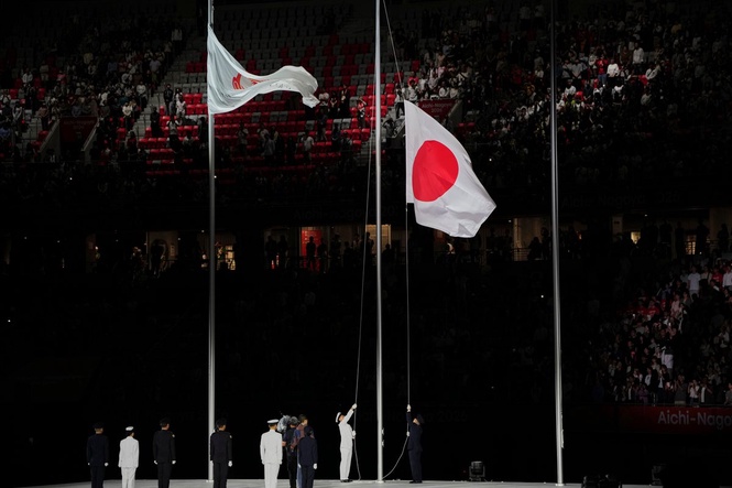 Photos show the closing ceremony of the Asian Games held in Japan