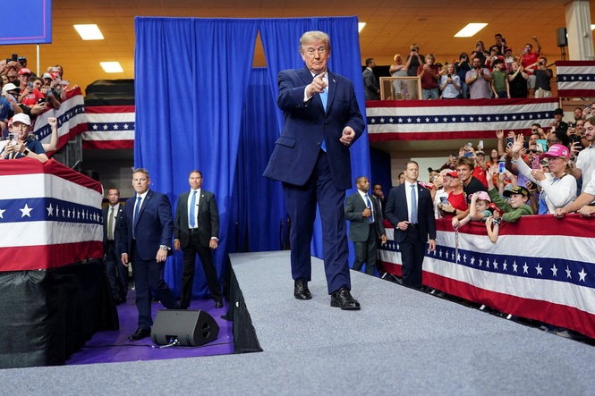 Trump lashes out at Fox News as his midterm fears spiral out of control