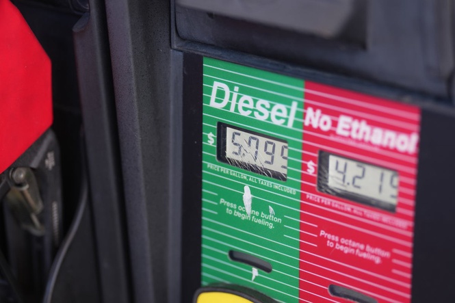 Zelenskyy calls US-Russia diesel deal 'a weak decision' and says negotiators are being 'used as a smokescreen'