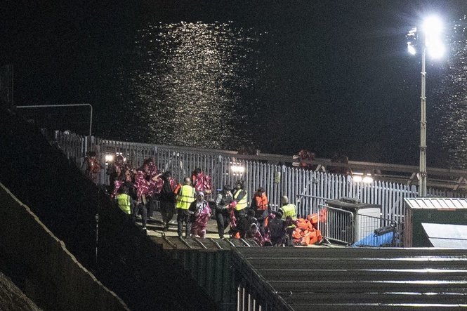 Two dead after attempting English Channel crossing on small boat
