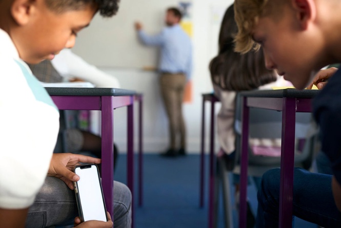 I don’t plan to give my kids a smartphone – and now the evidence is here to back me up