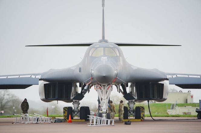 Bulletin PM briefing: No 10 says RAF Fairford is ‘safe’ and Andrew takes police to court