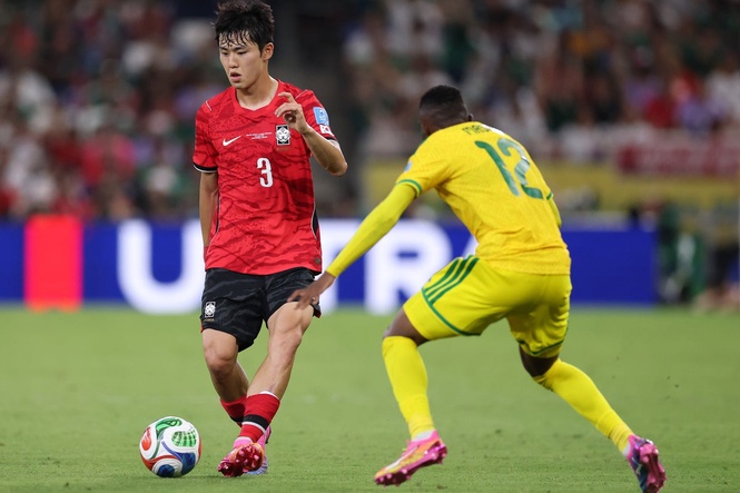 South Korea captain apologises for gloating about avoiding military service