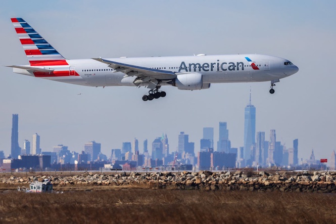 American Airlines flight forced to divert over busted toilets
