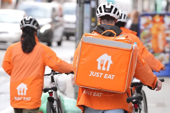 Just Eat Takeaway orders return to growth after nearly five years