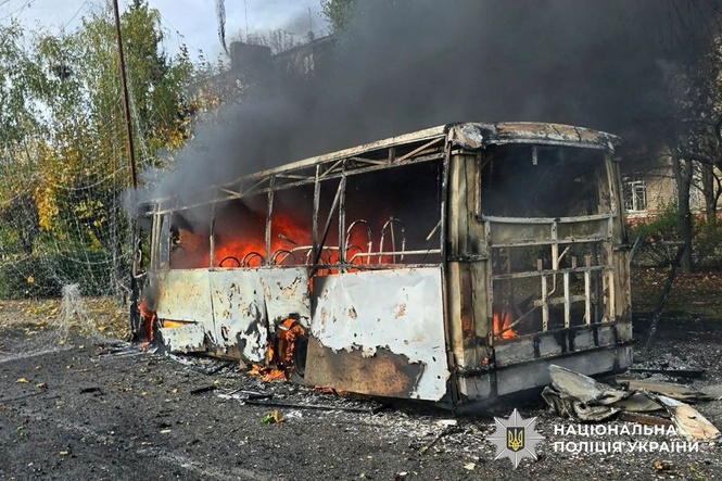 At least 30 killed as Russian guided bomb hits civilian bus in Ukraine