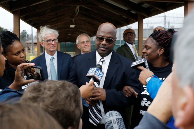 Curtis Flowers, a Black man whose death sentence was tossed by Supreme Court, dies in Mississippi