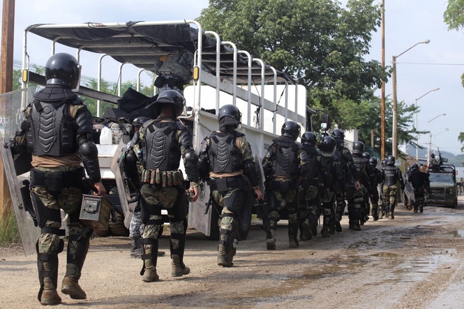 Mexico prison riot kills 10 and leaves 16 injured as inmates clash during family visiting hours