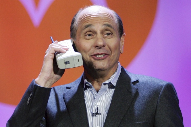 From brick phones to AI glasses: How tech took over our lives in 40 years