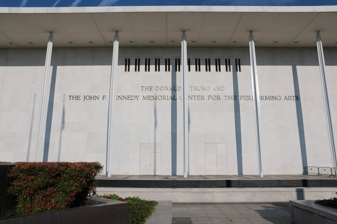 Judge orders to Kennedy Center to turn over financial records as DOJ fights to keep Trump’s role secret