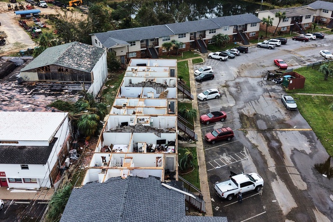 Some in Florida and Alabama without power as Isaias moves north to Appalachians and Mid-Atlantic
