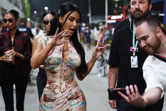 Kim Kardashian finally chats to Martin Brundle after brutal snub