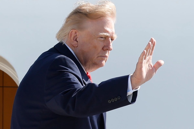 Donald Trump posts footage of man being fatally attacked at UK wildlife park
