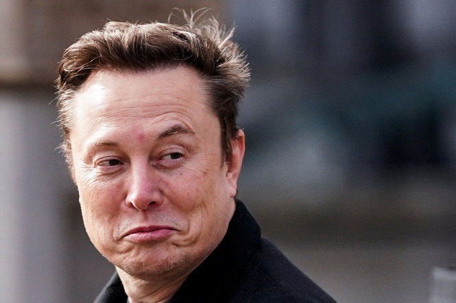 Why Elon Musk has been accused of ‘playing politics’ over Ukraine’s Starlink access