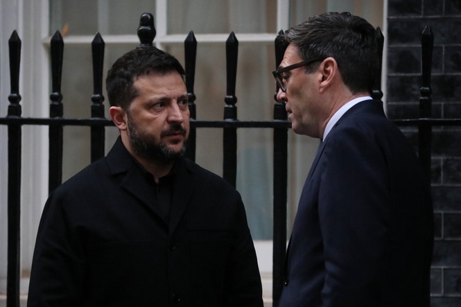 Ukraine-Russia war latest: Zelensky ‘betrayed’ by Trump as Musk claims Starlink restrictions down to US