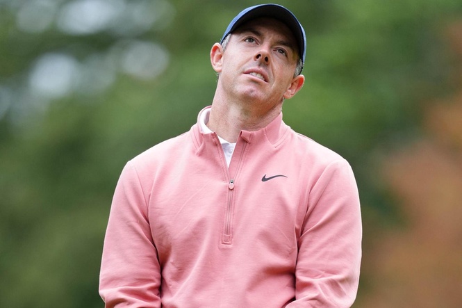 Rory McIlroy slips out of contention after eight-hole nightmare in India