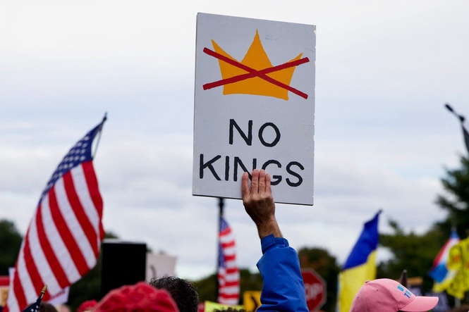 During anti-Trump protests, No Kings’ Instagram page got pulled. Platform says oops
