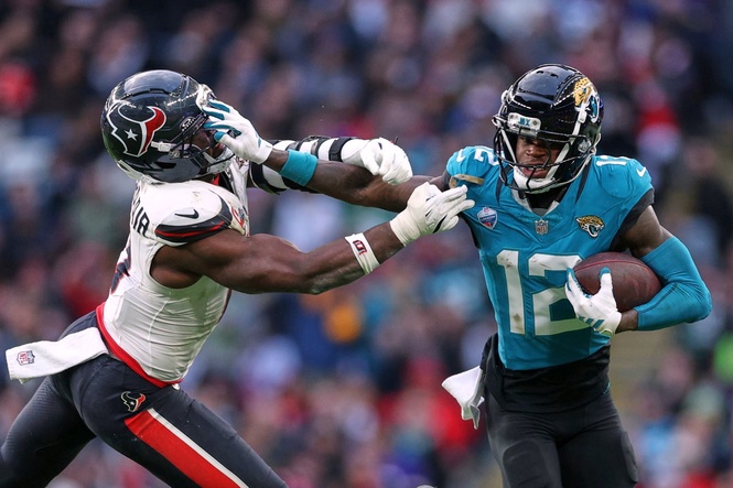 Photos of NFL Week 6: Texans face Jaguars in London as Cowboys visit Packers