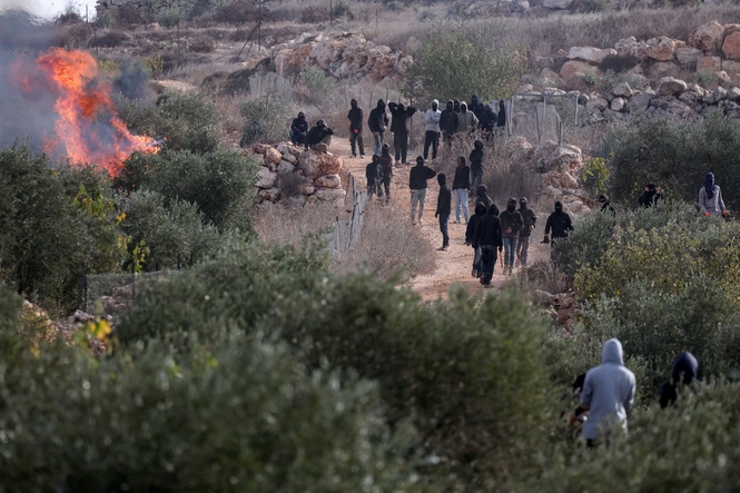 Israeli police make 10 arrests after masked settlers attack diplomats and journalist