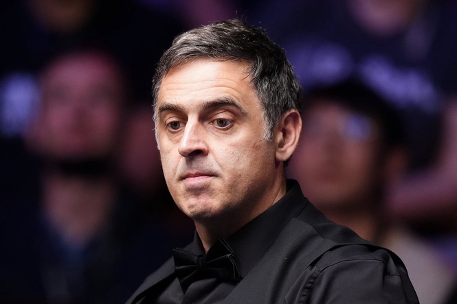 Ronnie O'Sullivan stunned by Hong Kong qualifier on UK return
