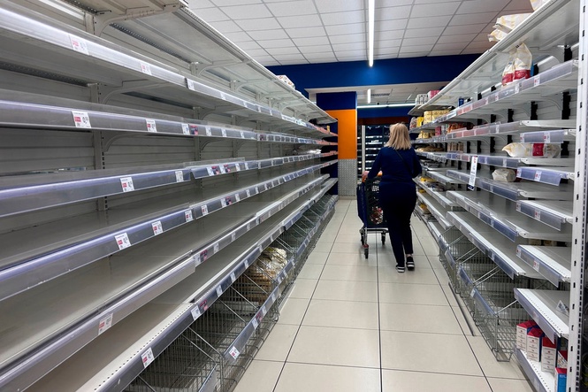 Trucker protest leaves supermarket shelves and gas pumps empty in southern Italy