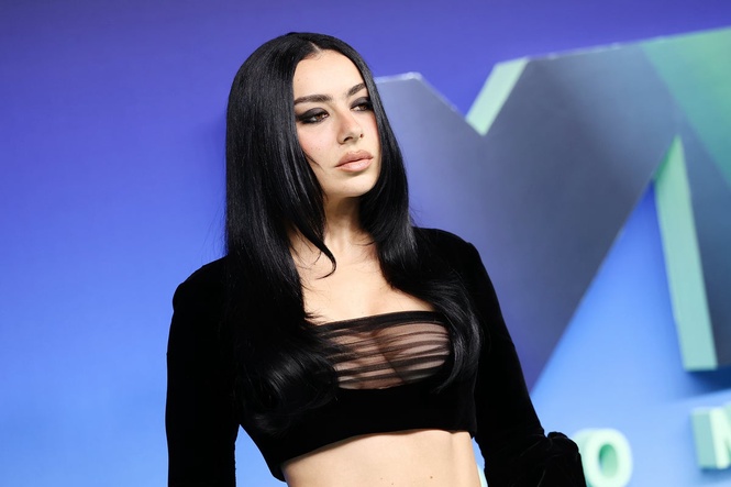 Charli XCX ‘fighting illness’ as singer cancels concert at short notice