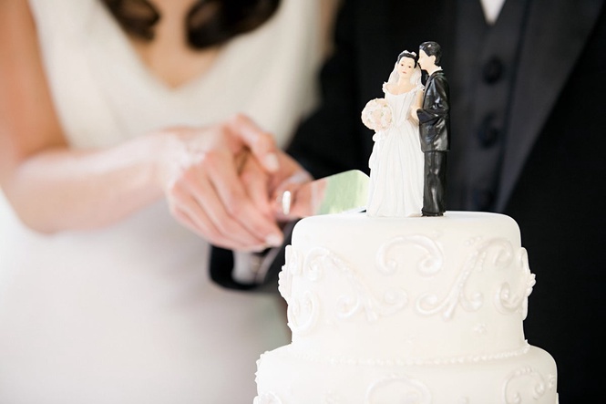 Six women arrested for running sham marriage ring