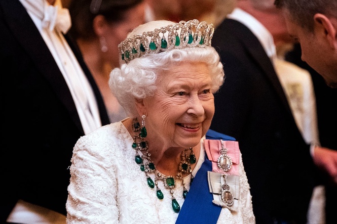 Buckingham Palace to display never-seen-before royal jewellery spanning 500 years of history