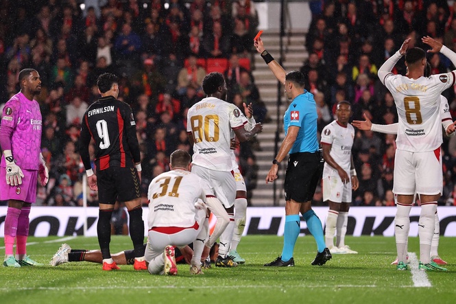 Mike Maignan: Why AC Milan goalkeeper was sent off against Bournemouth