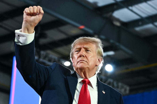 Trump calls Muslim Senate candidate a ‘jihadist’ as he lashes out at Democrats during Iowa rally