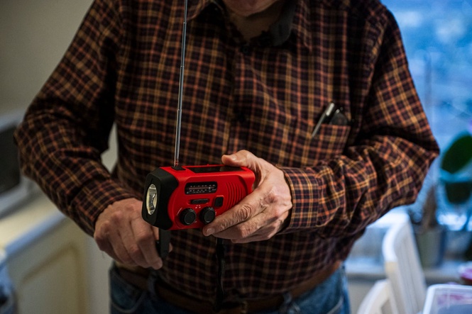 Wind-up radios selling out after government advises public to stockpile for crisis