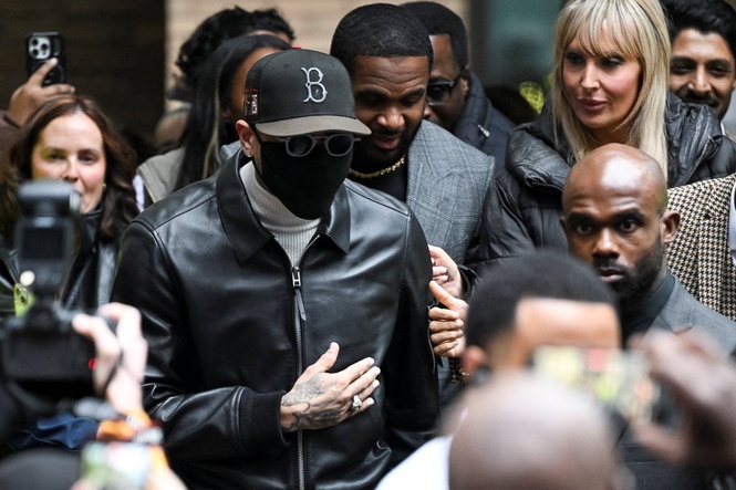 Chris Brown sentenced over London nightclub attack in 2023