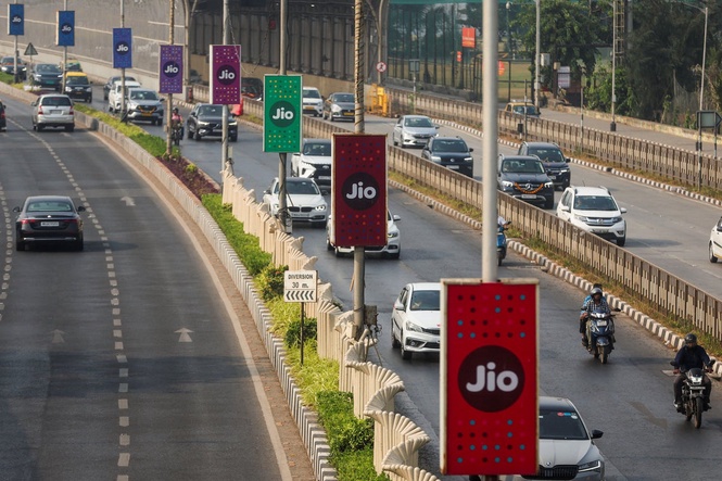 What to know before largest-ever share sale of billionaire Mukesh Ambani’s Jio Platforms
