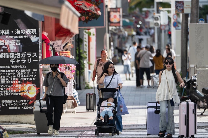 The bad habit that Japan wants tourists to stop – and that could actually be illegal