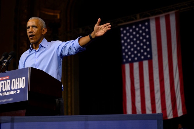 Trump and Obama will again battle it out on campaign trail tonight