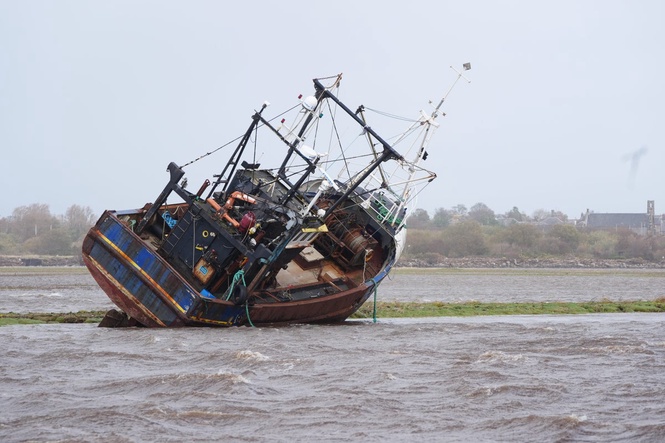 Hundreds of homes across Scotland still without power after Storm Boelo damage