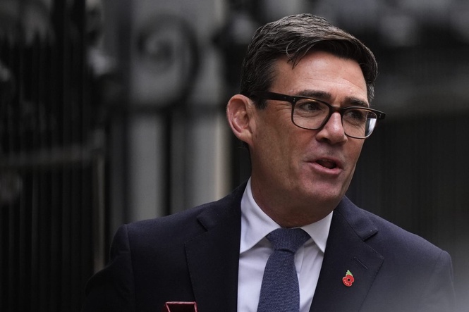 Government working flat out to reduce welfare bill, PM says after cost warnings