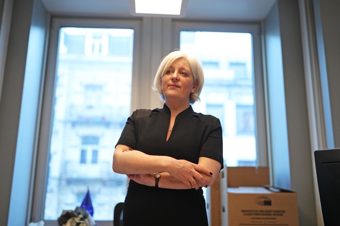 Lib Dem Caroline Voaden says Nigel Farage ‘shoved me’ at Parliament