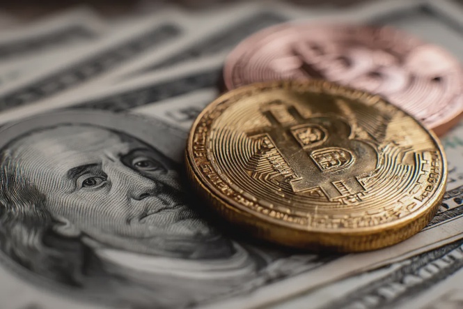 Bitcoin’s Nasdaq Re-Coupling Is a Trap Until the Dollar Breaks
