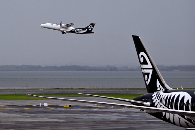 Singapore Airlines, Air New Zealand Plan 72,000 More Seats in Joint Network