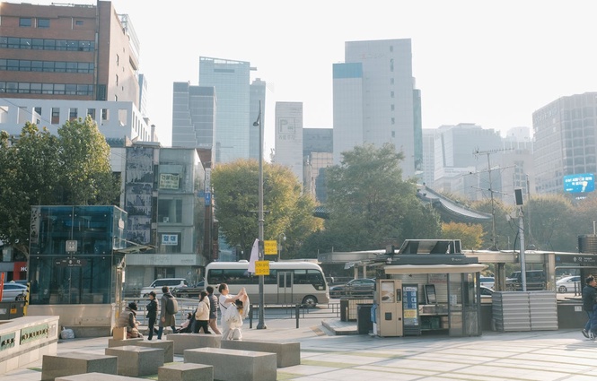 South Korea’s Migrant Worker Shortage Raised Closures, Cut Wages: Study