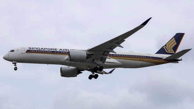 Singapore Airline Carries Record 10.9M Passengers Despite Quarterly Loss