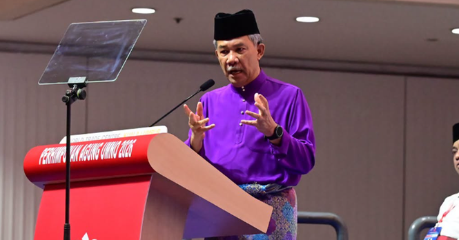 Mohamad Hasan berucap pada persidangan UMNO 2026